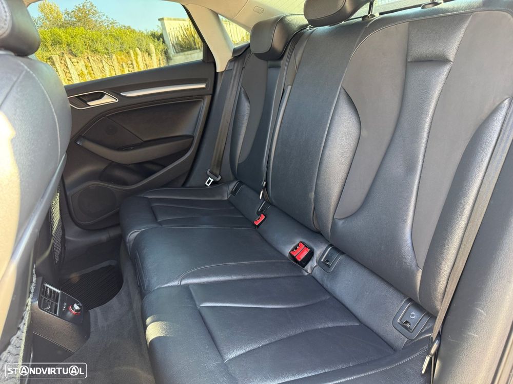 Audi A3 Limousine 1.6 TDI S tronic S line Sport Pack - 38