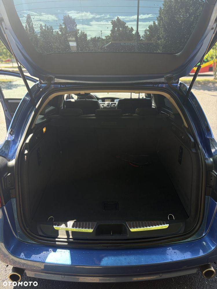 Renault Laguna dCi 150 FAP Start-Stop GT - 14