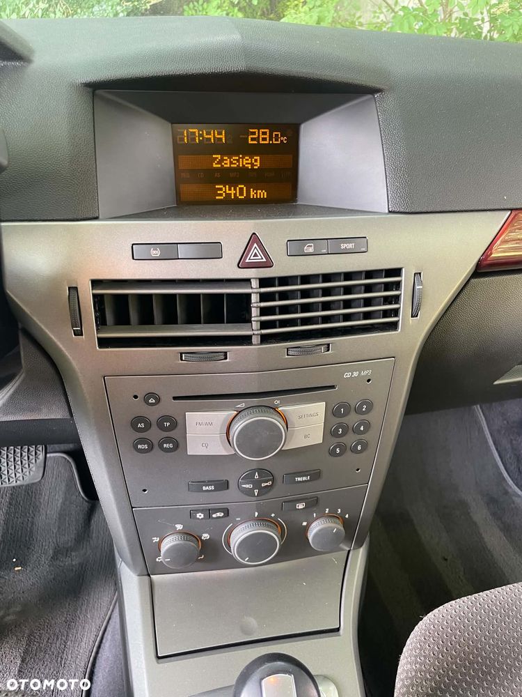 Opel Astra - 14