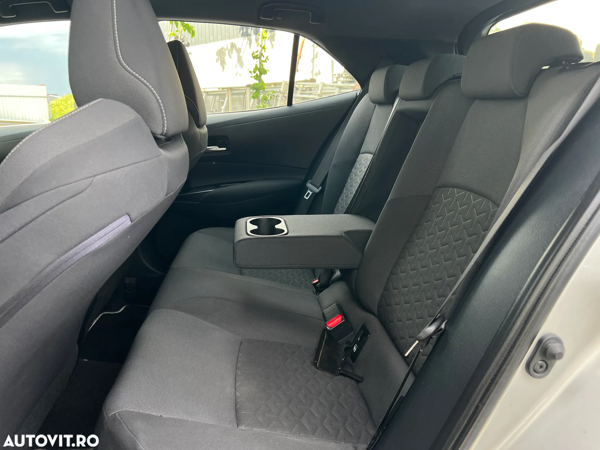 Toyota Corolla 1.8 HSD Active - 7