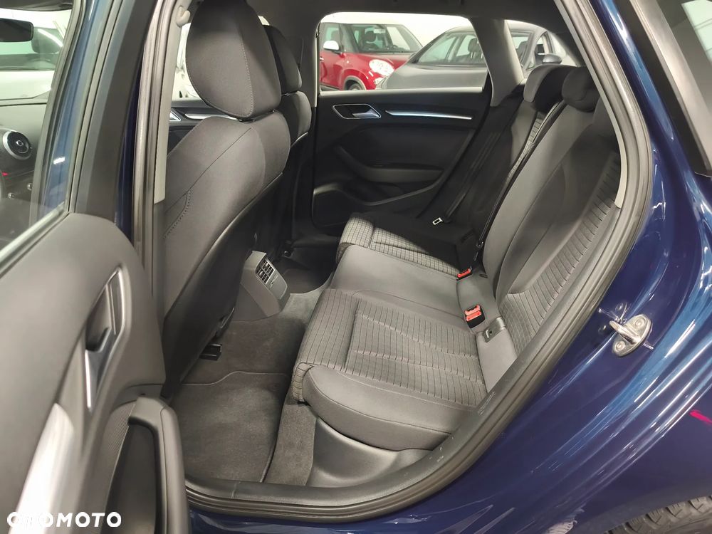 Audi A3 Sportback - 8