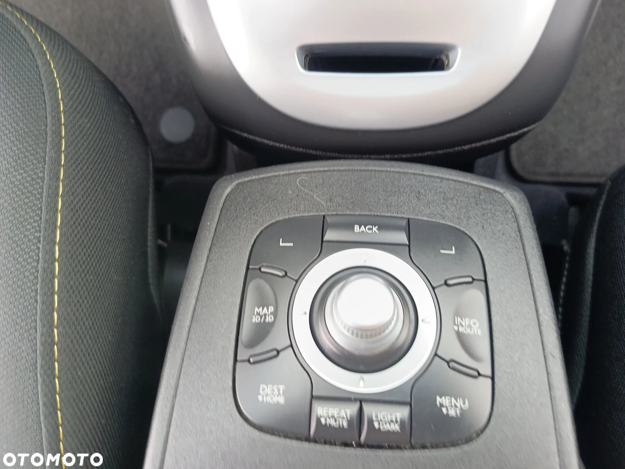 Renault Scenic 1.4 16V TCE Expression - 21