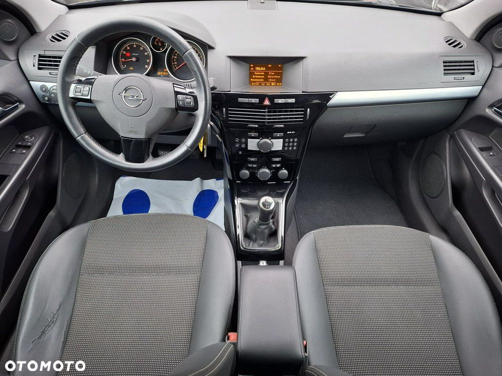 Opel Astra 1.8 Innovation - 11