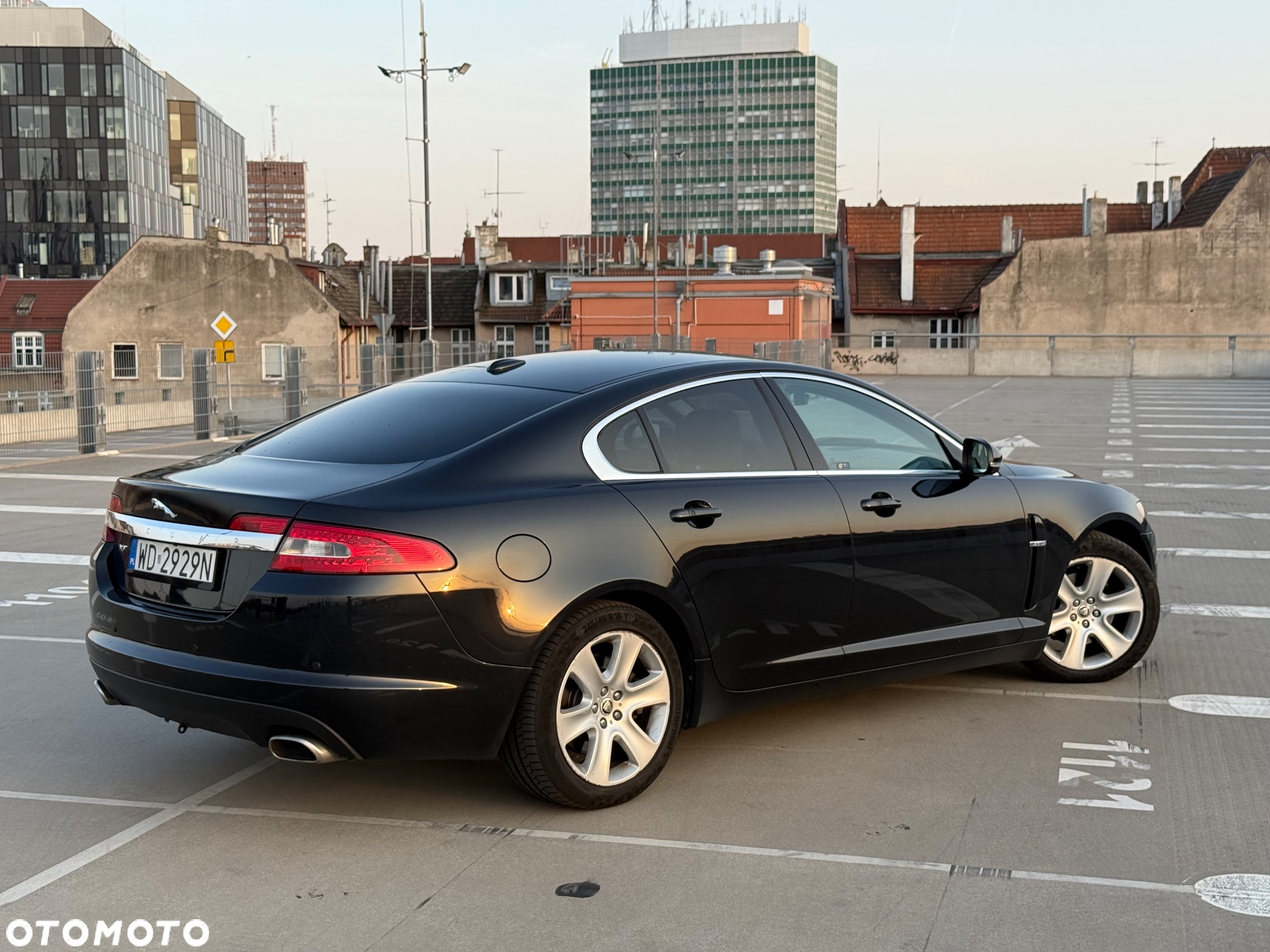 Jaguar XF 3.0 V6 D Premium Luxury - 5