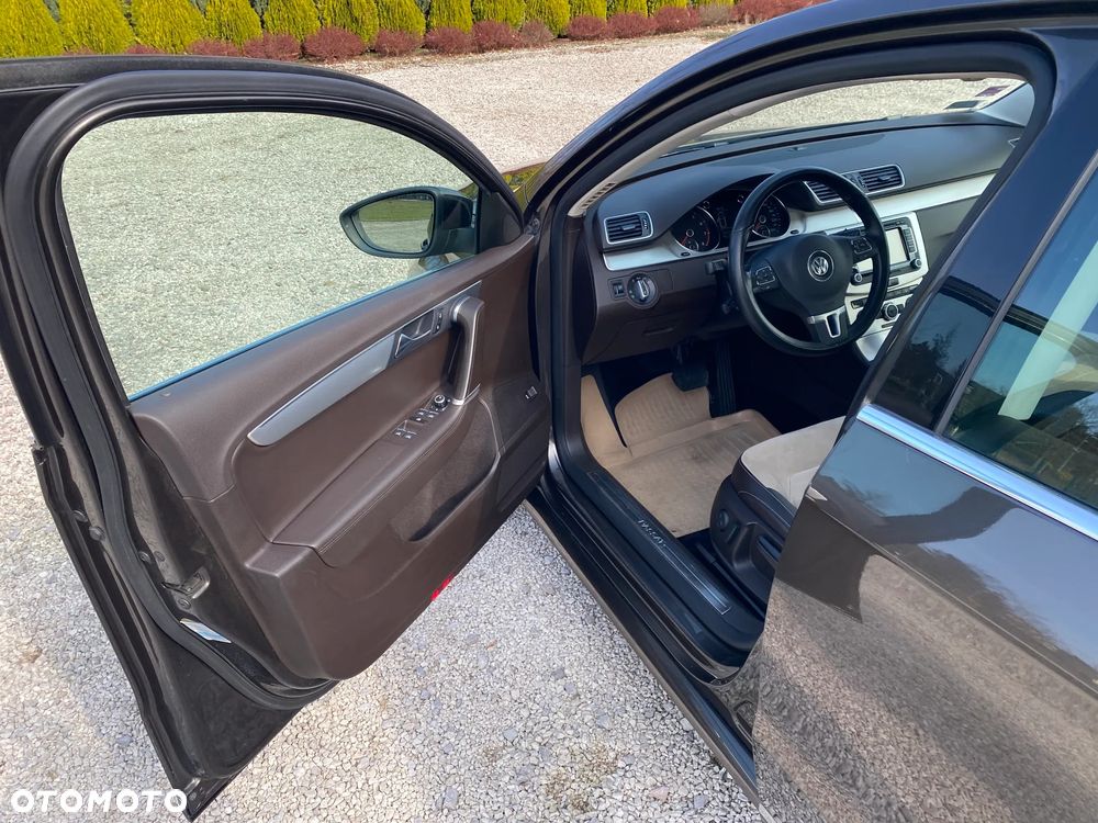 Volkswagen Passat 1.8 TSI Highline DSG - 11