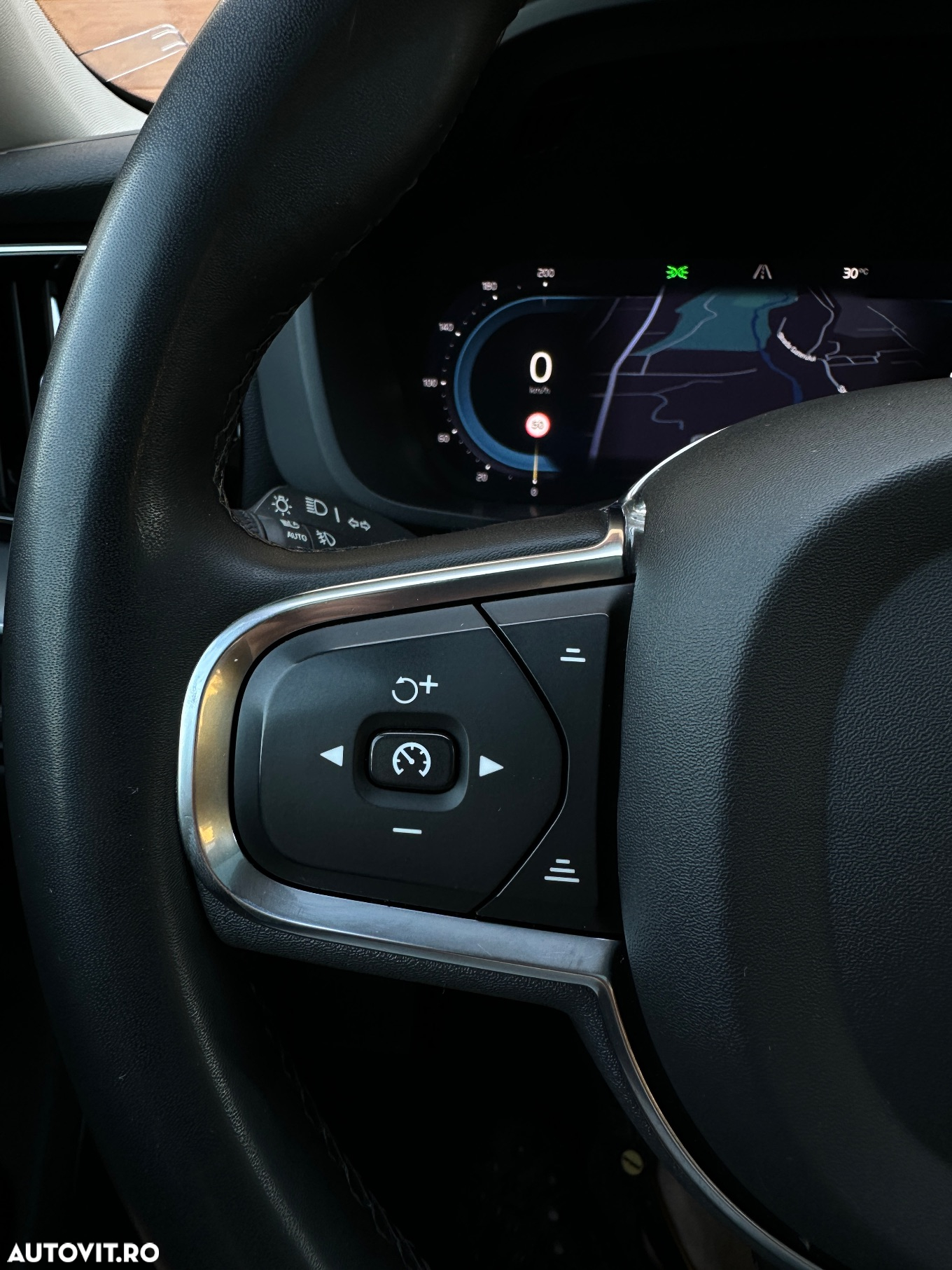 Volvo XC 60 B4 D AWD Geartronic Inscription - 33