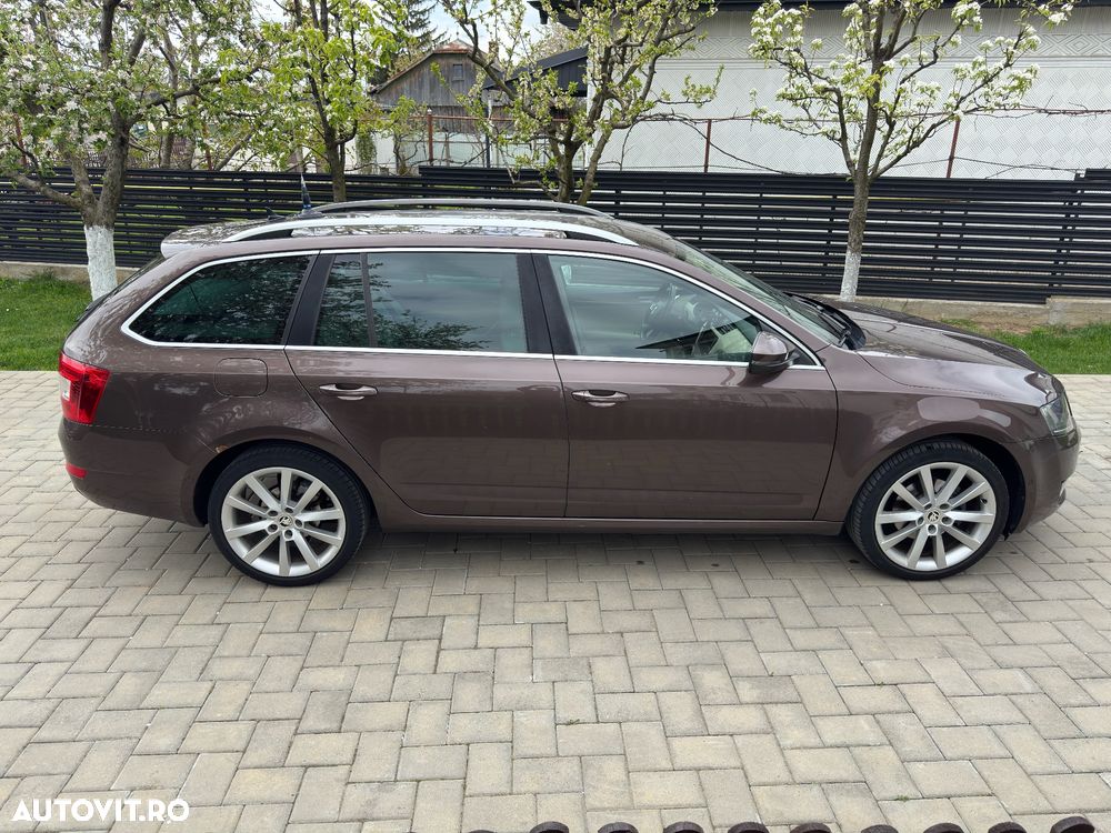 Skoda Octavia 1.4 TSI ELEGANCE DSG - 5