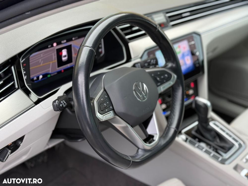 Volkswagen Passat 2.0 TDI DSG Highline - 33