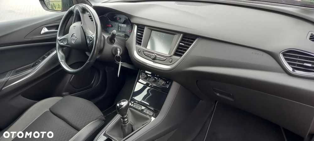 Opel Grandland X 1.2 T Enjoy S&S - 19