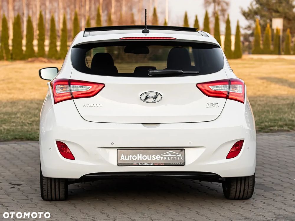 Hyundai i30 1.6 CRDi Automatik Trend - 9
