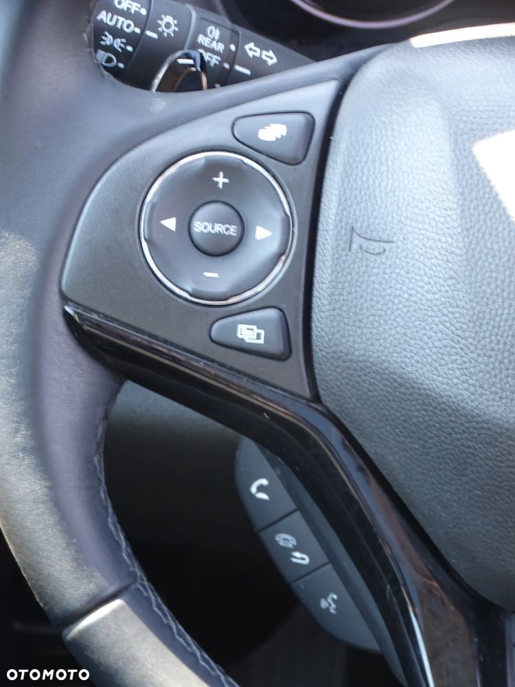 Honda HR-V 1.5 i-VTEC CVT Executive - 18