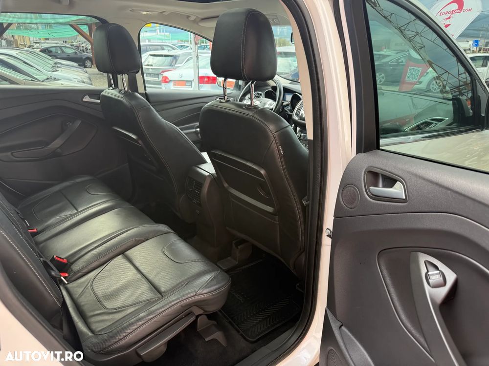 Ford Kuga - 17
