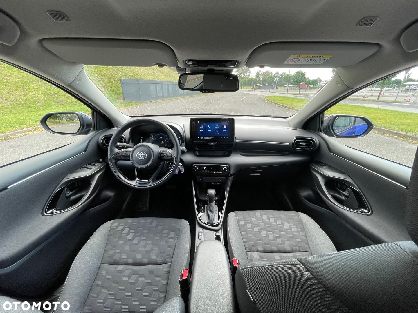 Toyota Yaris Hybrid 1.5 Style - 25