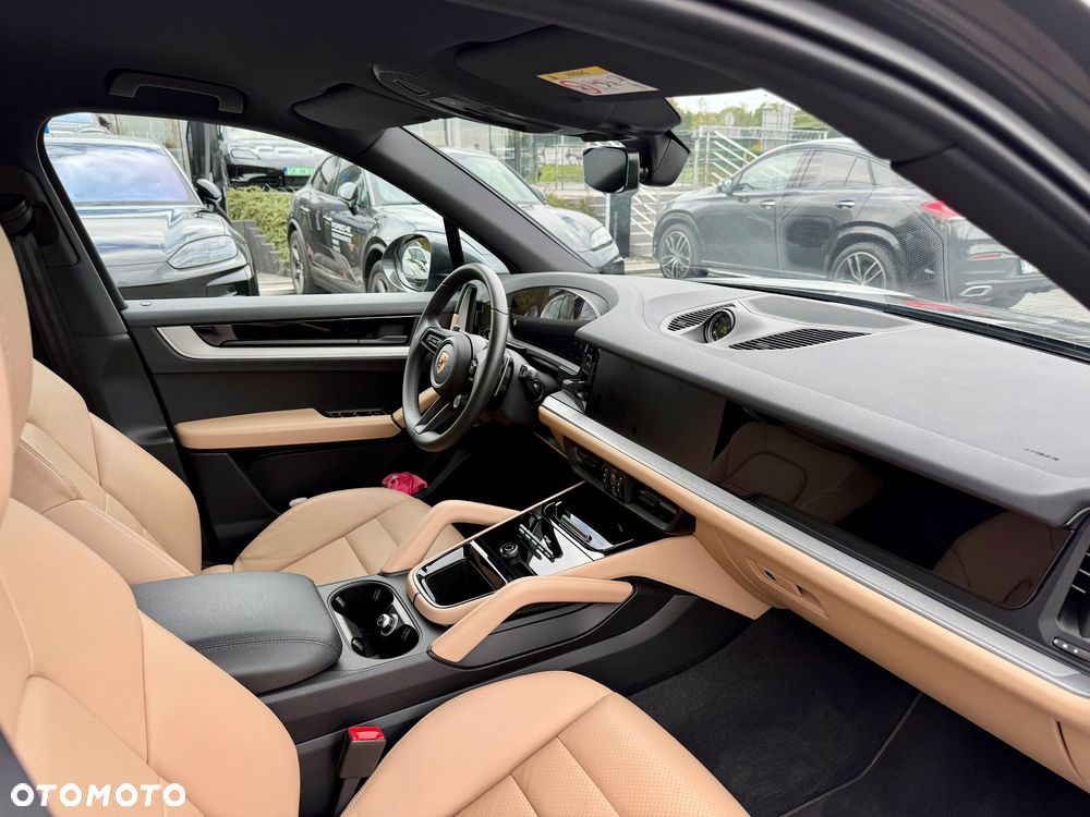 Porsche Cayenne - 23