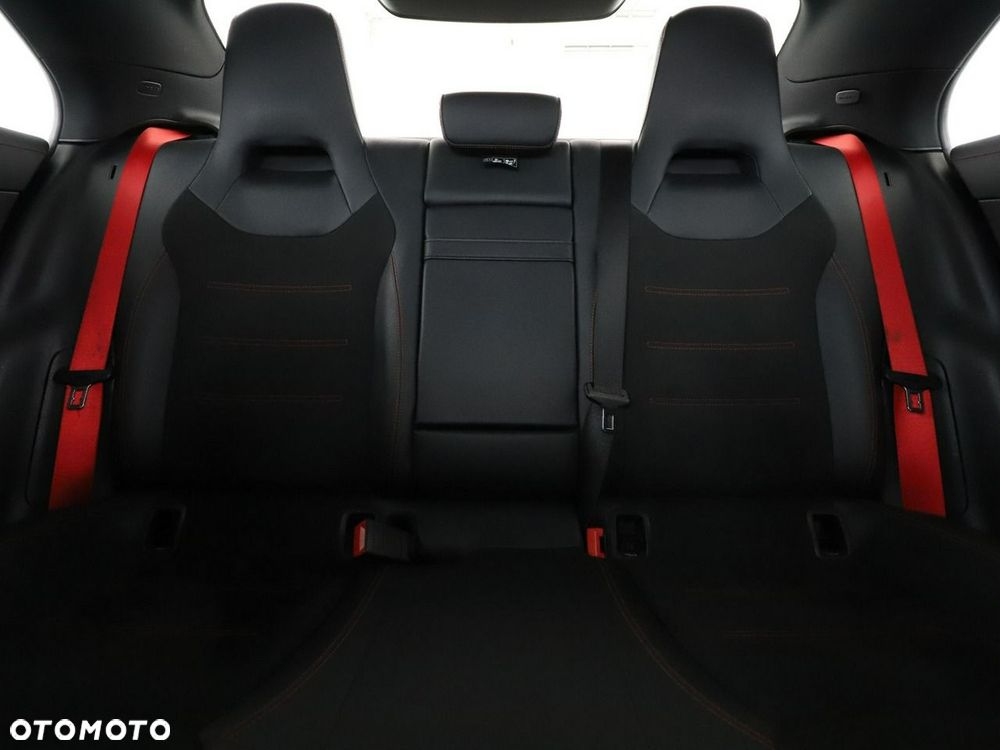 Mercedes-Benz CLA AMG 35 4-Matic 7G-DCT - 19