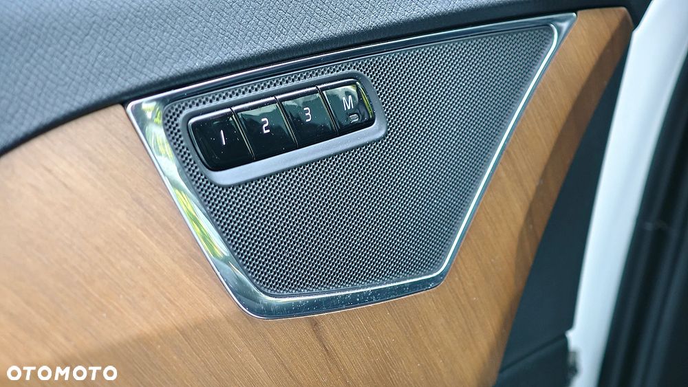 Volvo XC 90 - 28