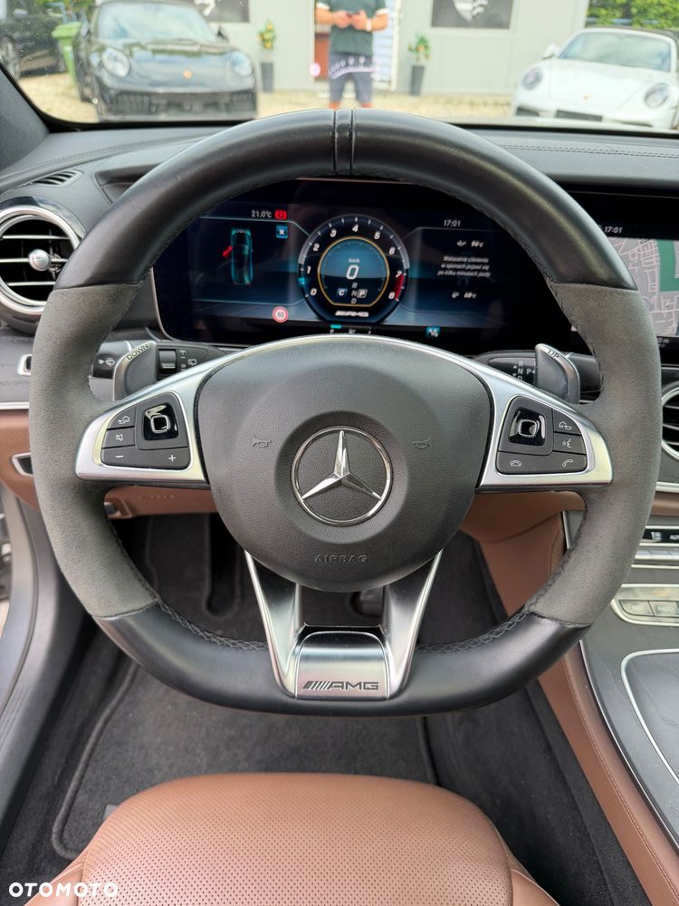 Mercedes-Benz Klasa E - 19