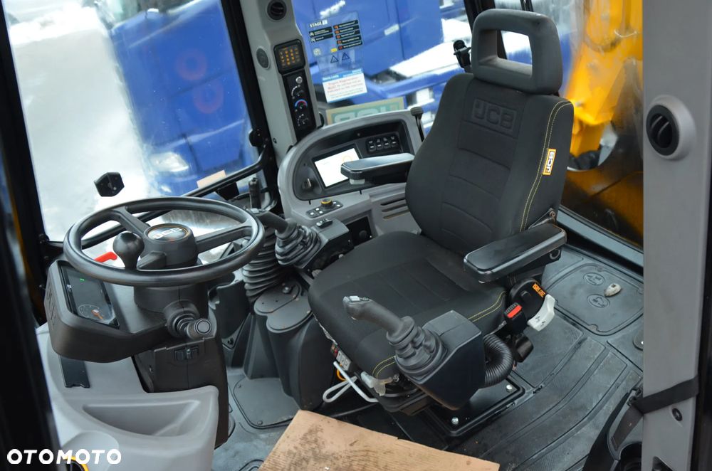 JCB 3CX PLUS / SILNIK 4,8L 109km / POWERSLIDE / KLIMA / SZYBKOZŁĄCZE / DWUKIERUNKOWA INSTALACJA / 20" / ZAMEK - 16