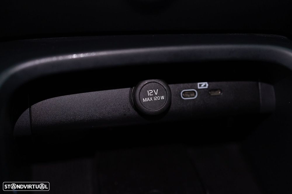 Volvo C40 Recharge Extended Range Plus - 25