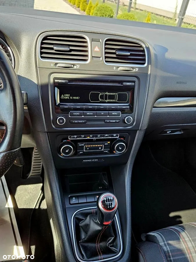 Volkswagen Golf VI 2.0 TSI GTI - 21