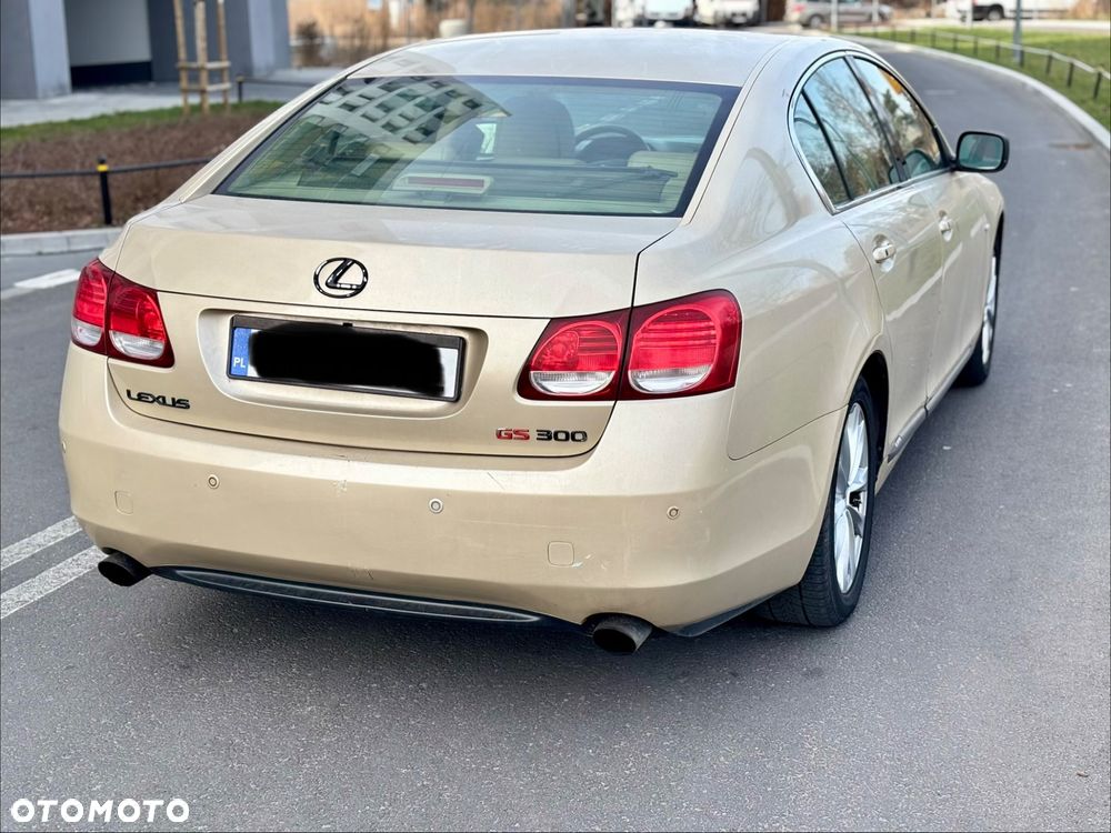 Lexus GS - 4