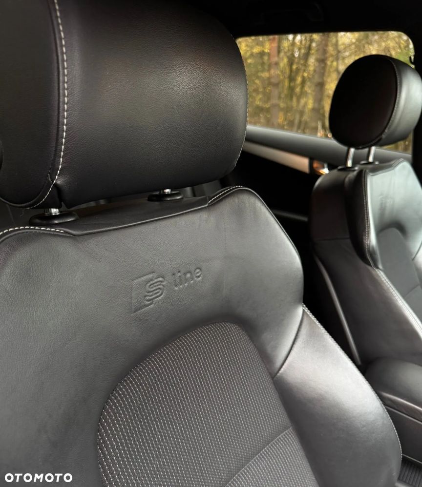 Audi A3 Sportback 1.6 TDI S line Sportpaket - 3