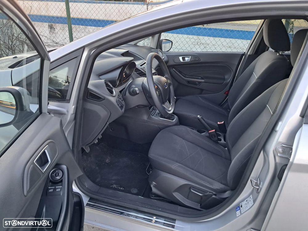 Ford Fiesta 1.0 T EcoBoost Titanium - 8