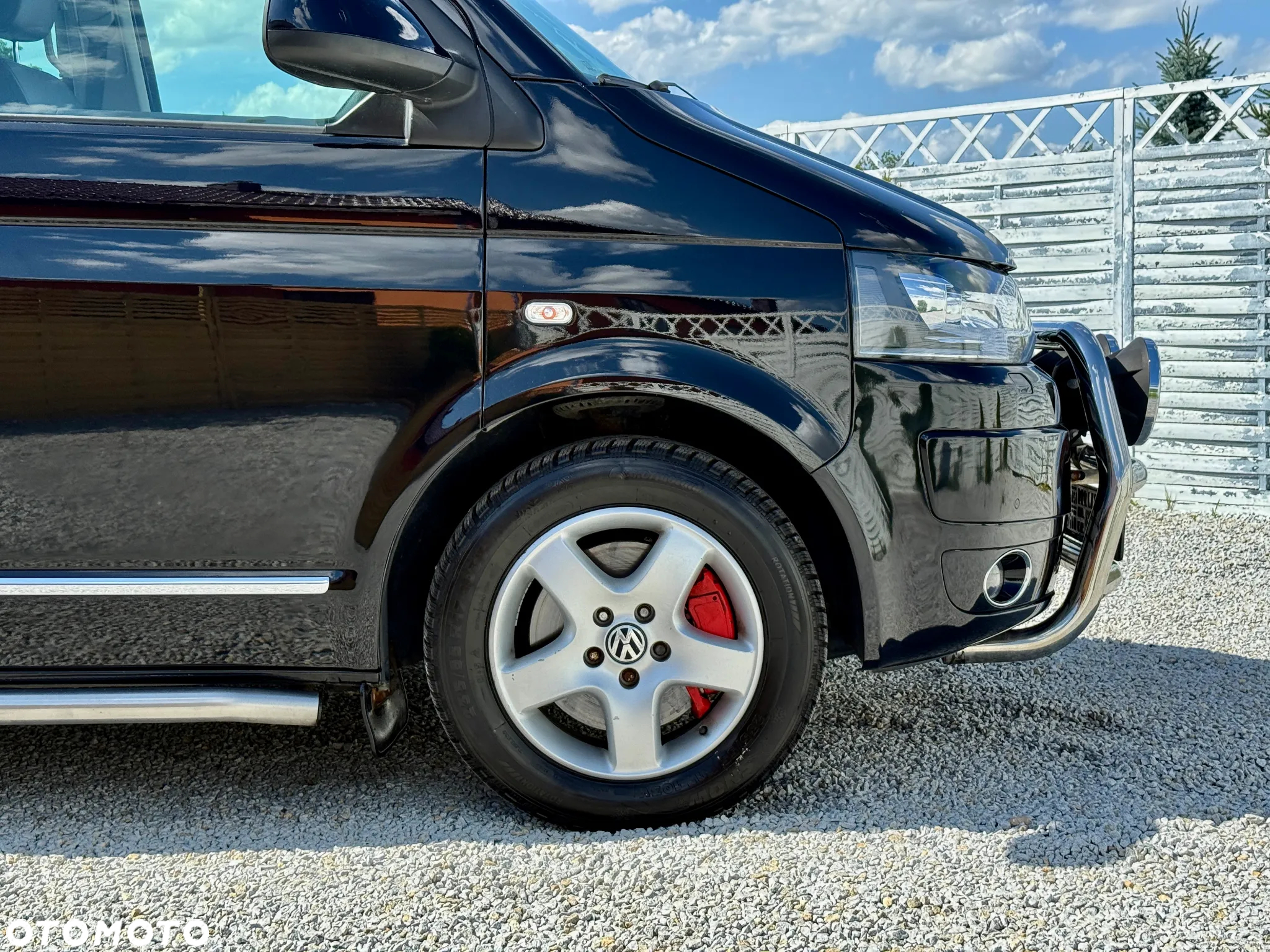 Volkswagen Multivan - 24