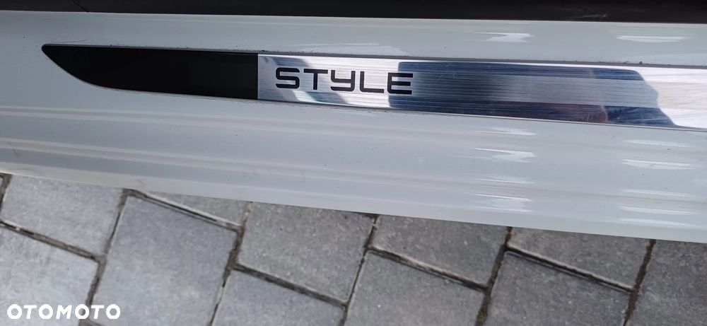 Peugeot 208 1.2 VTi Style - 17