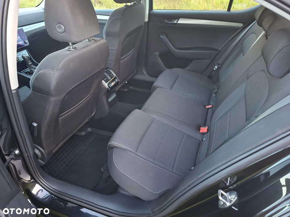 Skoda Superb 2.0 TDI SCR Ambition DSG - 26