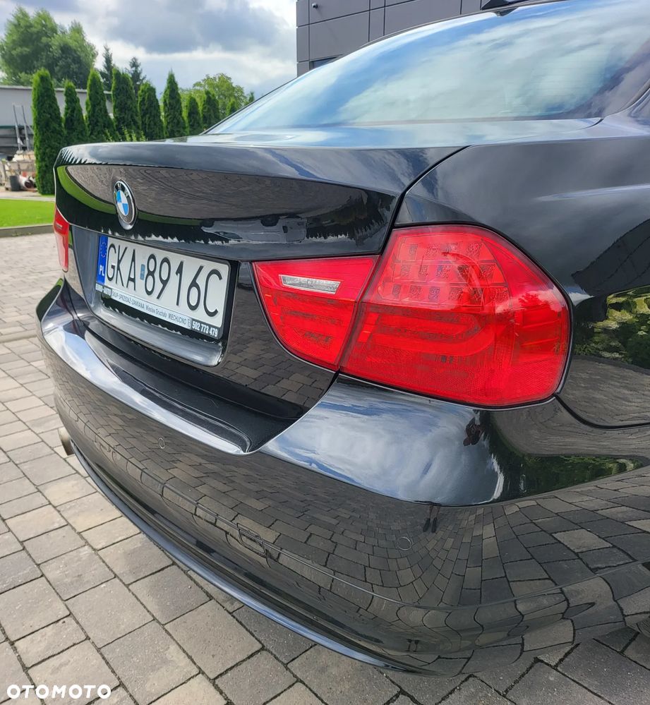 BMW Seria 3 320i Edition Sport - 13
