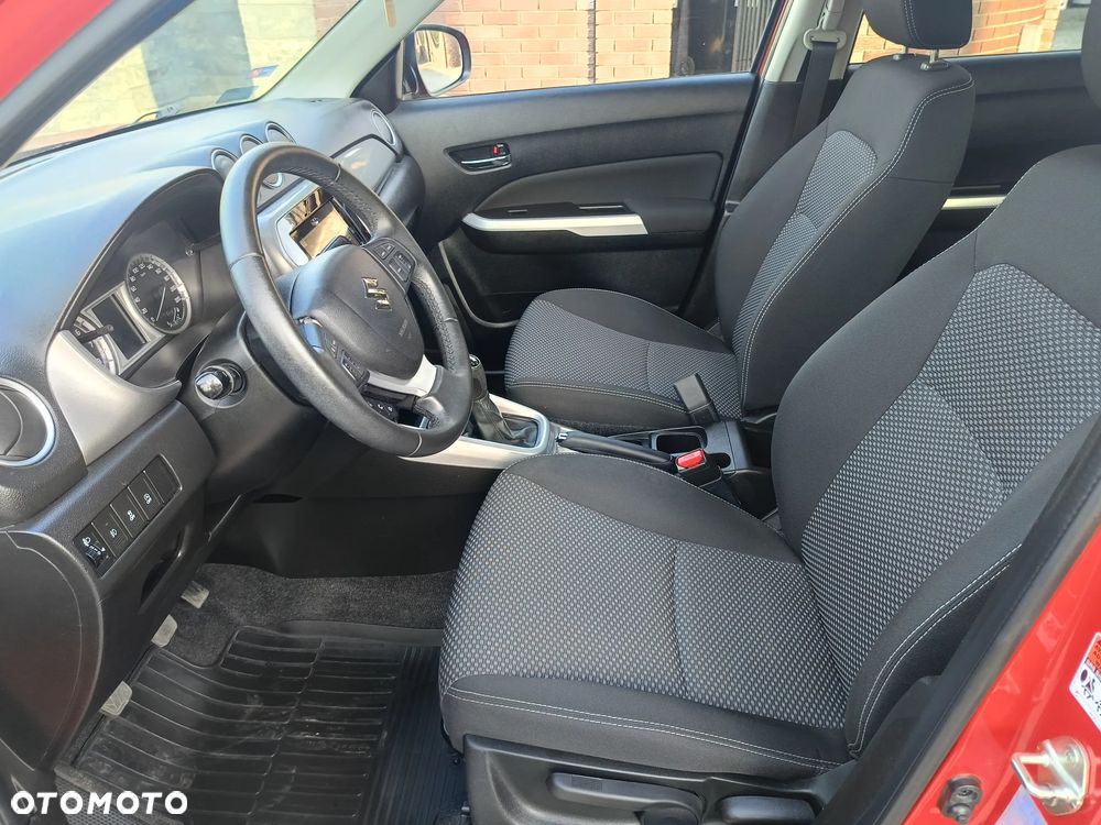 Suzuki Vitara - 11