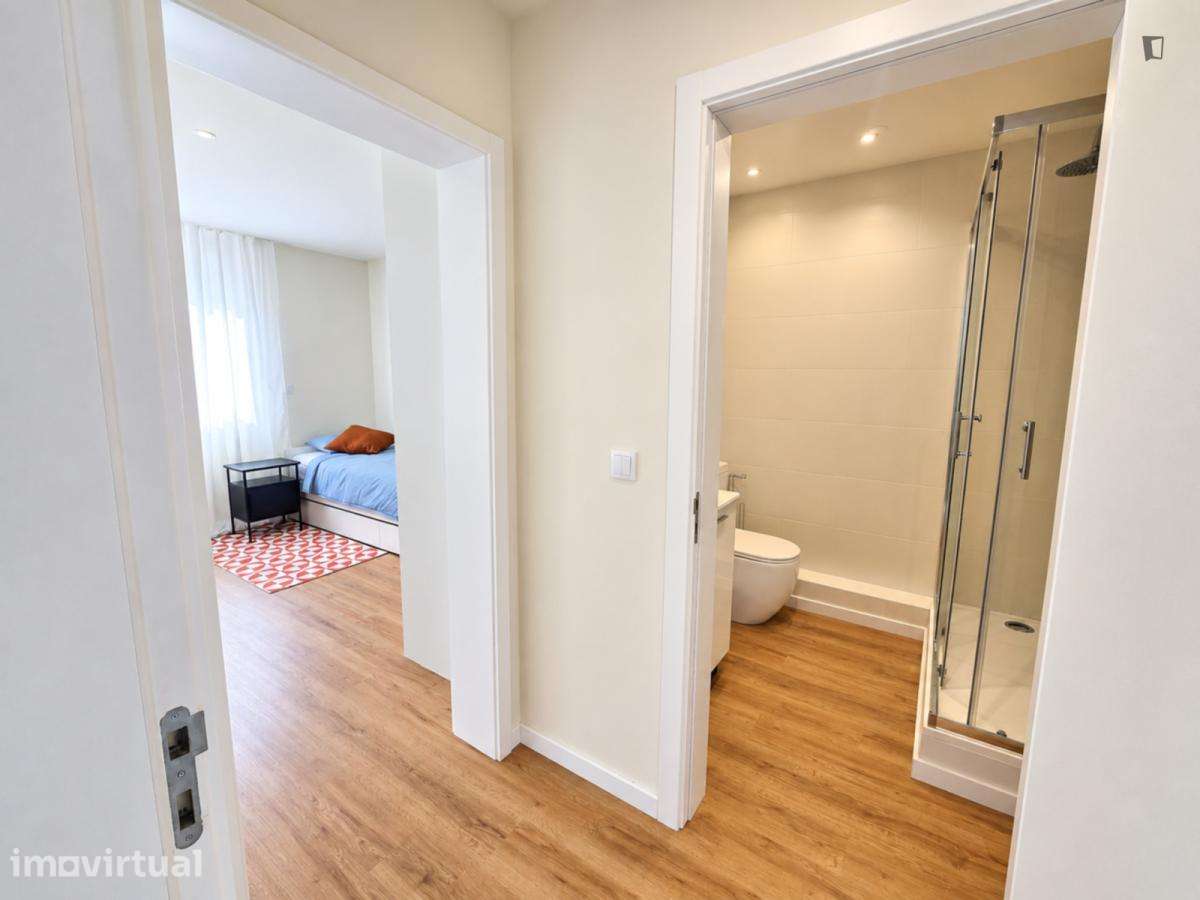 Quarto - localizado em Porto - Grande imagem: 2/9