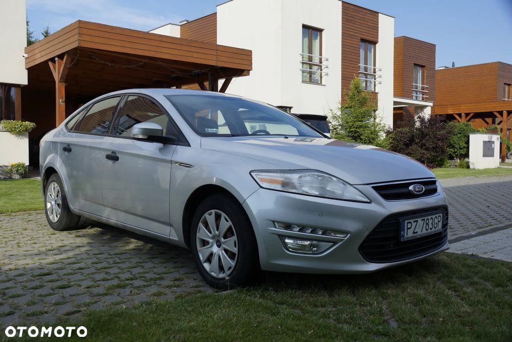 Ford Mondeo 1.6 T Ambiente - 2