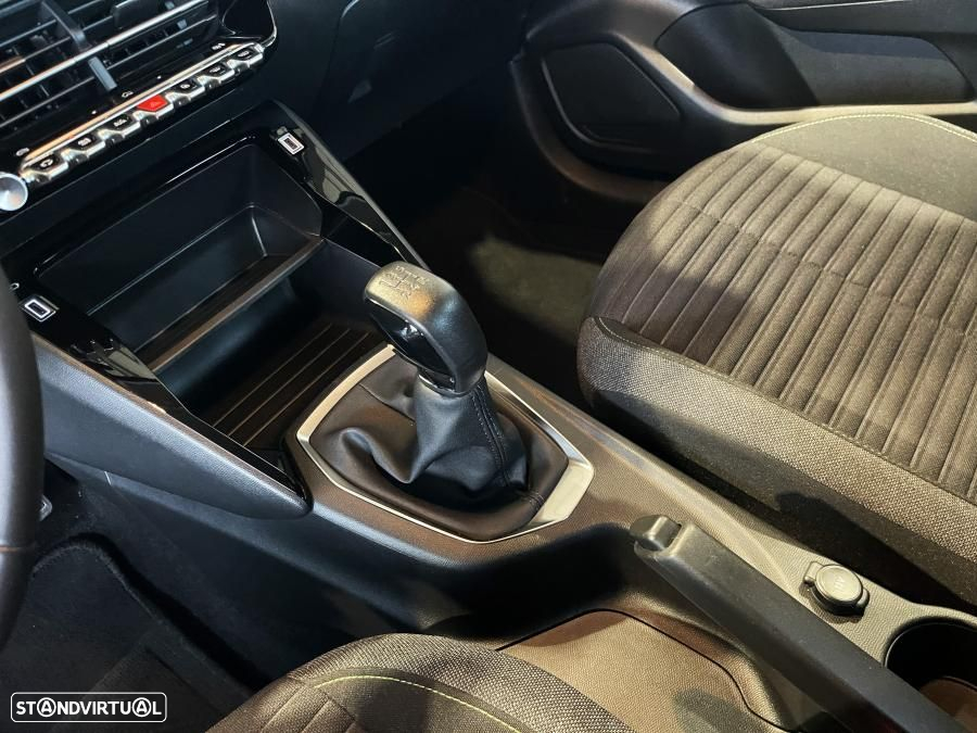 Peugeot 208 1.2 PureTech Active - 10