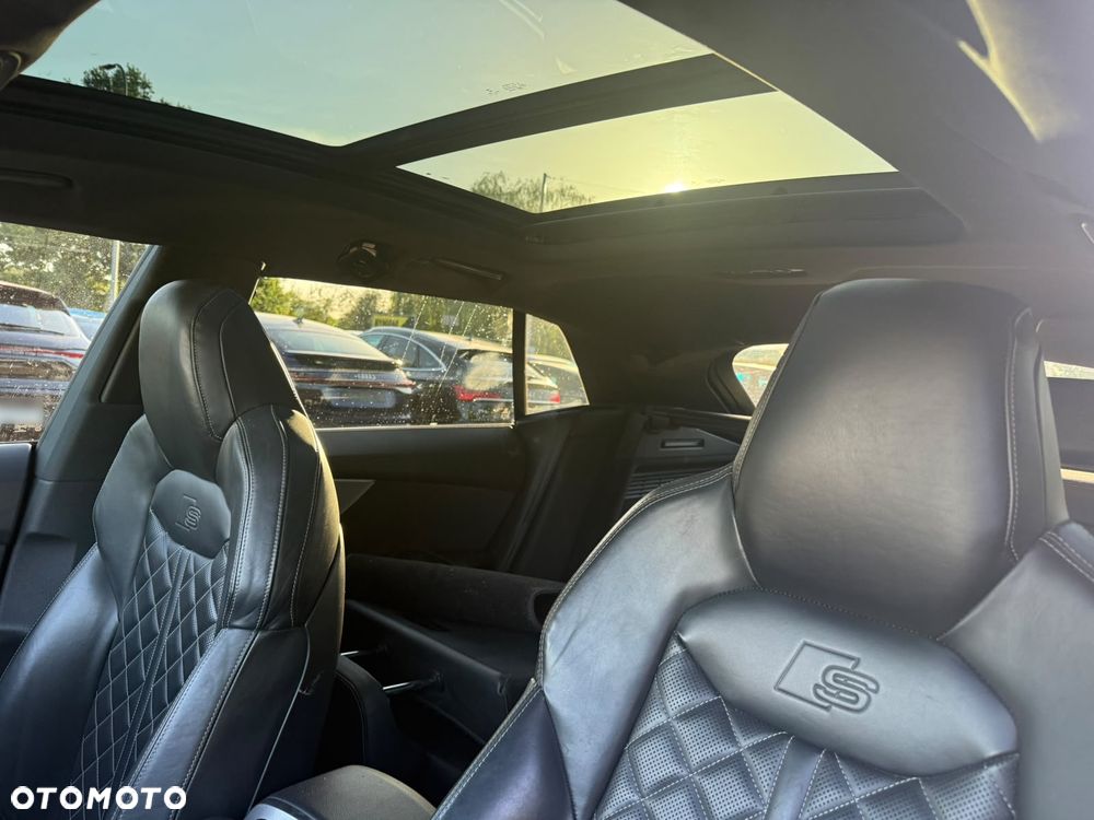Audi Q8 - 26