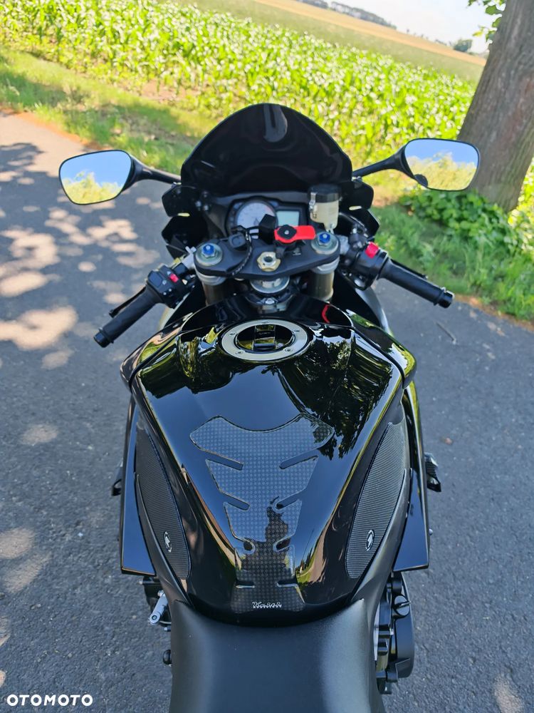 Suzuki GSX-R - 8
