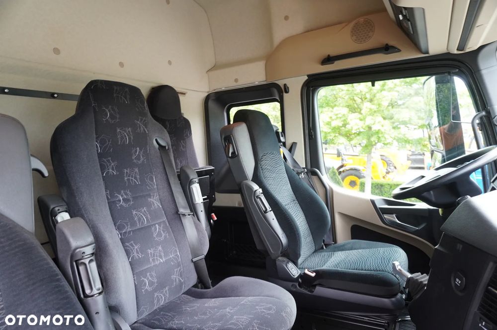 Mercedes-Benz Actros 2540 6×2 / 40 tys. km! / NOWA laweta 925 cm OCYNK / Kabina 5 siedzeń! / Kilka sztuk - 28