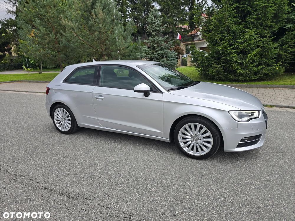 Audi A3 3-drzwiowe 1.6 TDI - 10