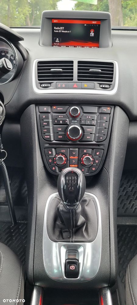 Opel Meriva 1.4 T Cosmo S&S - 15