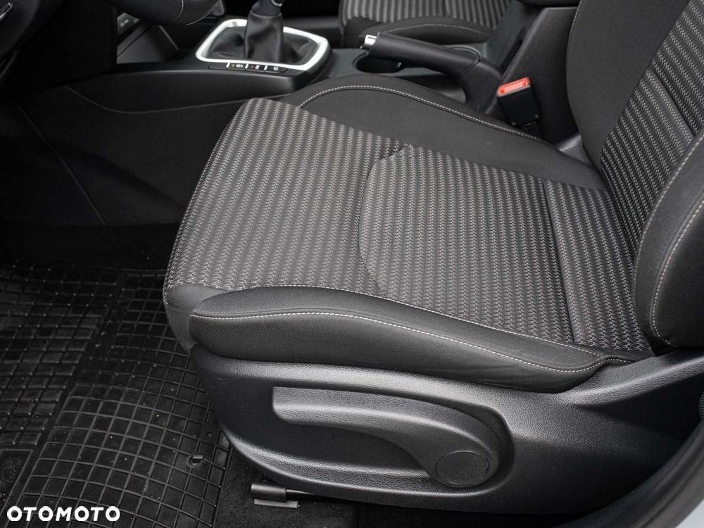 Kia Ceed 1.5 T-GDI M - 10