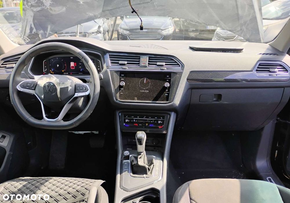 Volkswagen Tiguan - 8