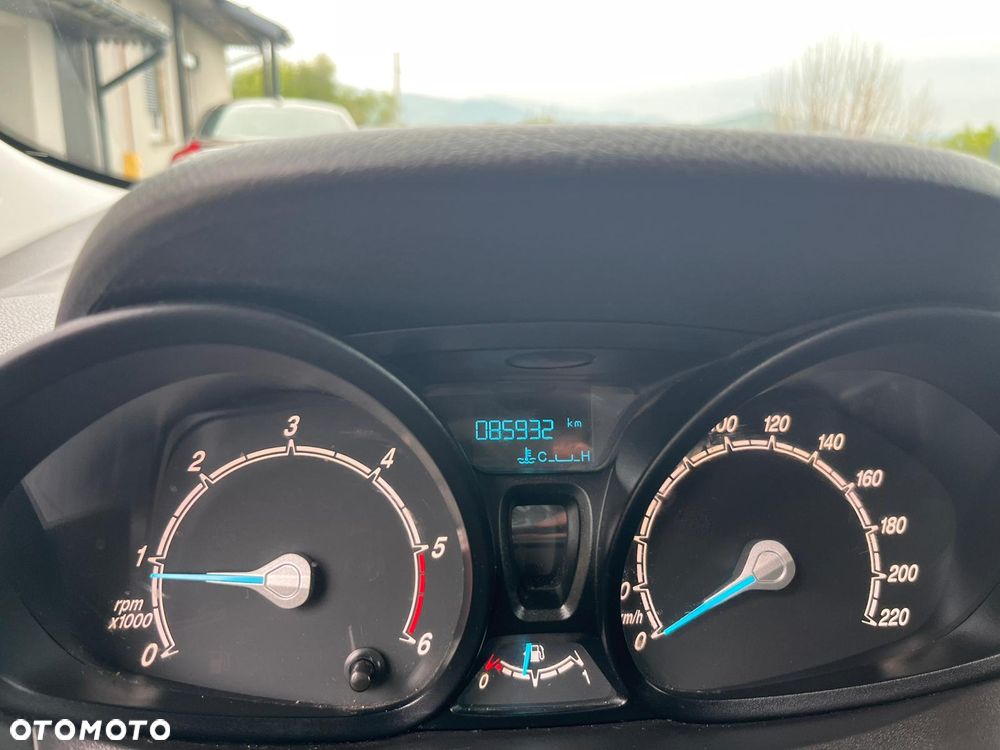 Ford Transit Courier Ambiente - 7