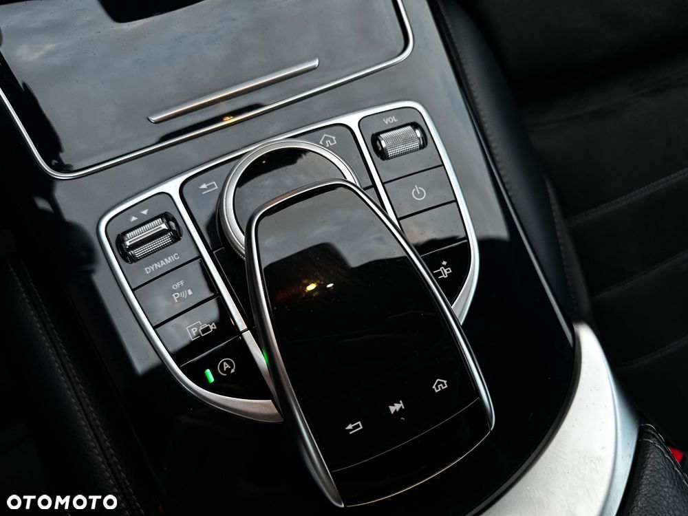 Mercedes-Benz Klasa C 200 9G-TRONIC - 39