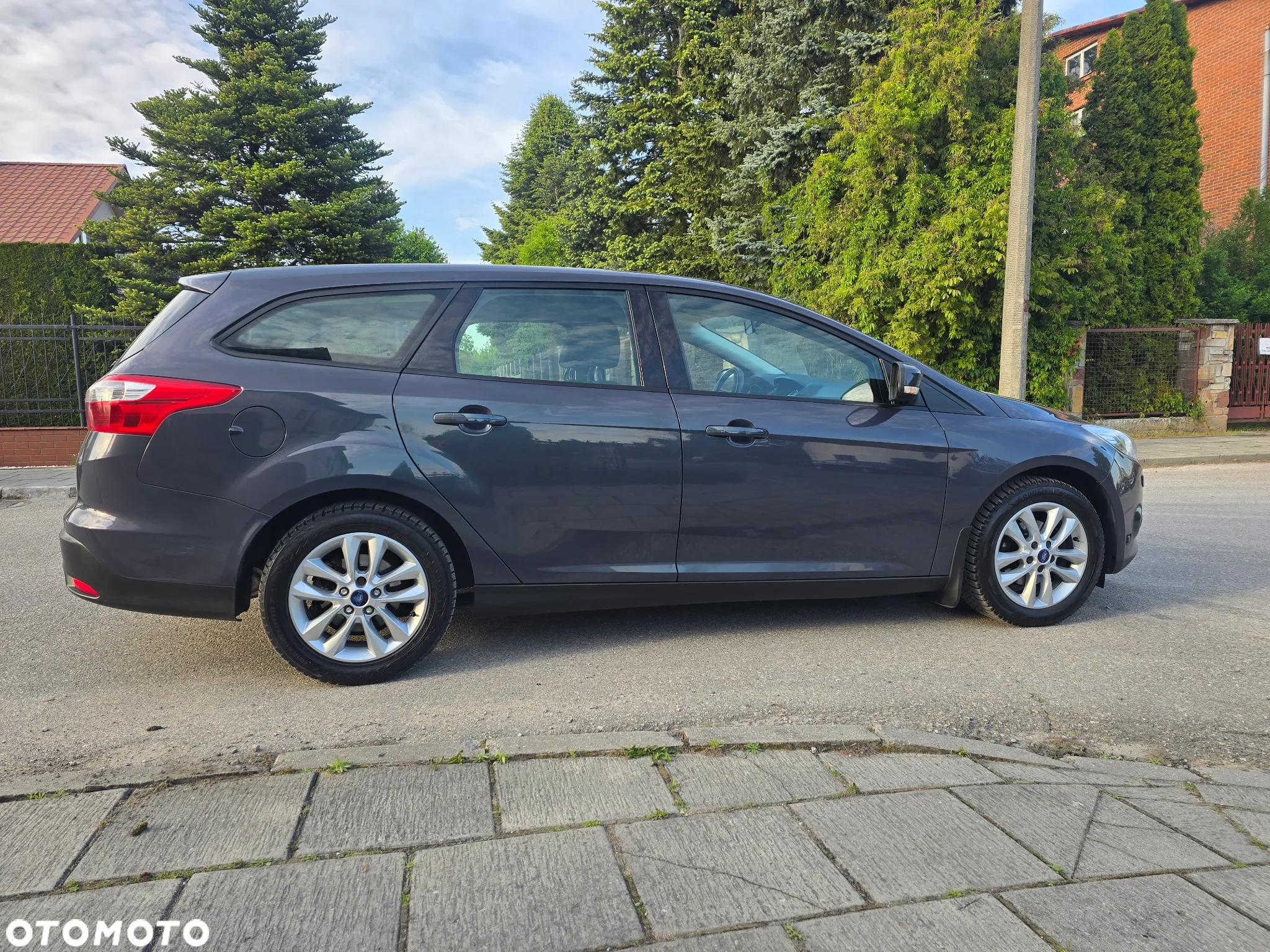 Ford Focus 1.6 FF Ambiente - 24
