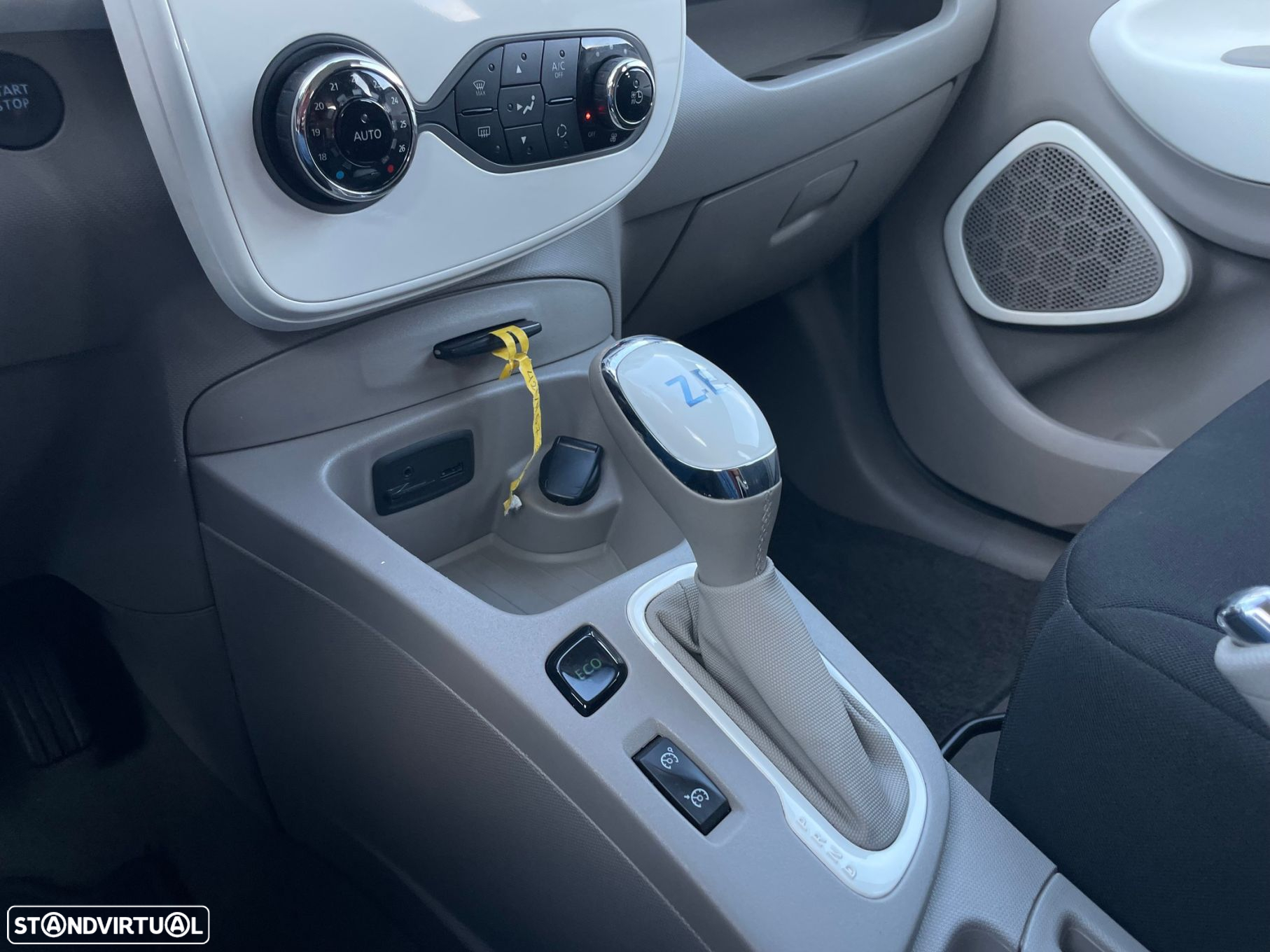 Renault Zoe (c/ Bateria) Life 40 Q90 - 20