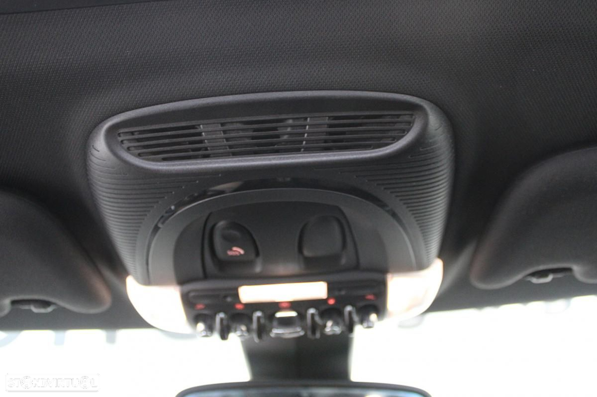 MINI 3 Portas Cooper SE Camden Edition - 28