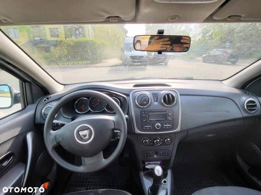 Dacia Logan 1.2 16V Access - 19