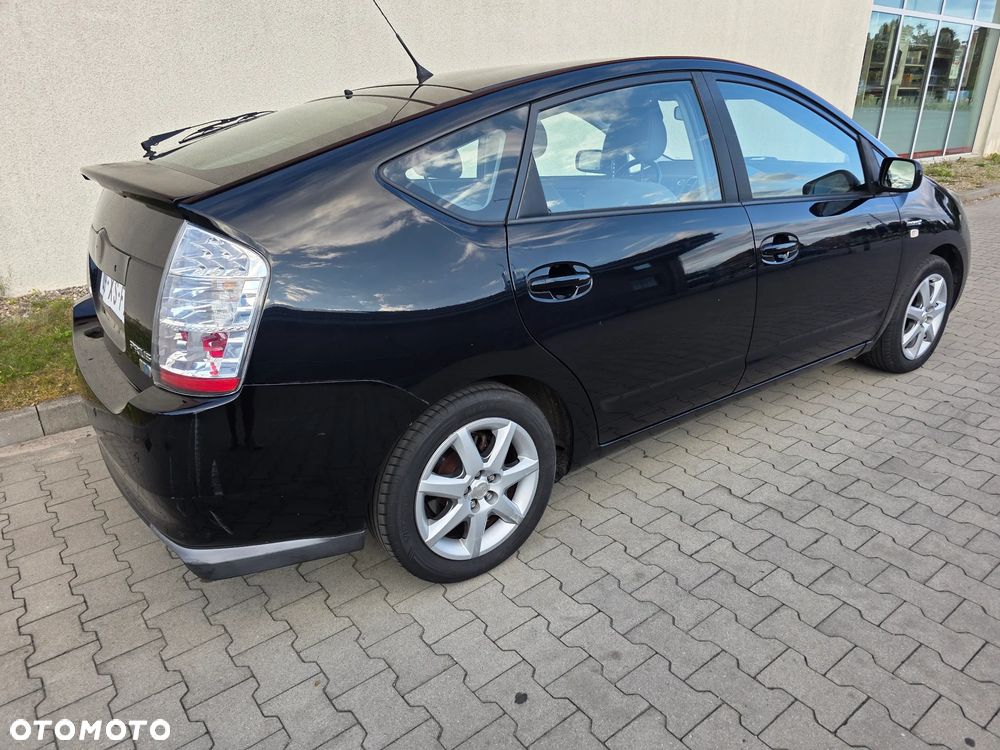 Toyota Prius 1.5 VVT-i Prestige - 12