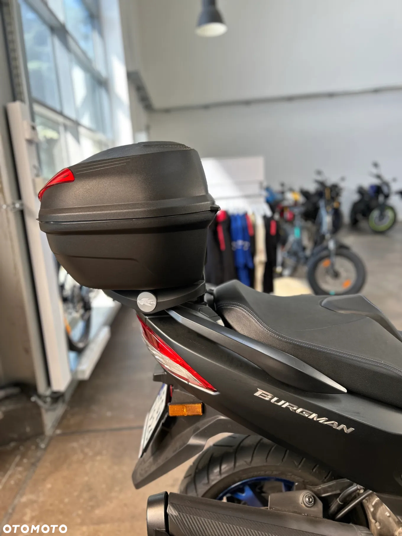 Suzuki Burgman - 4